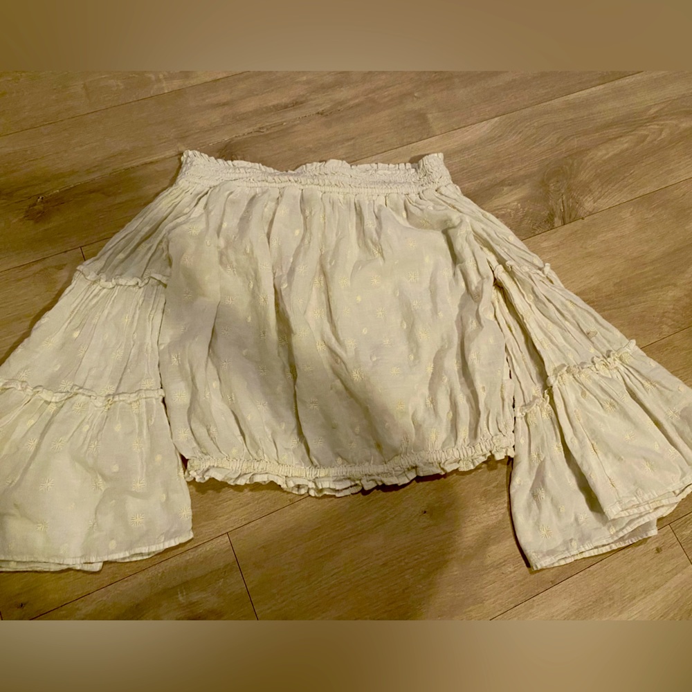 Zara woman flowy top